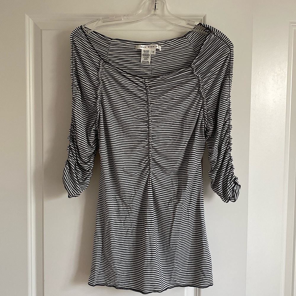 Max Studio shirt, tunic style, gently used, size:M